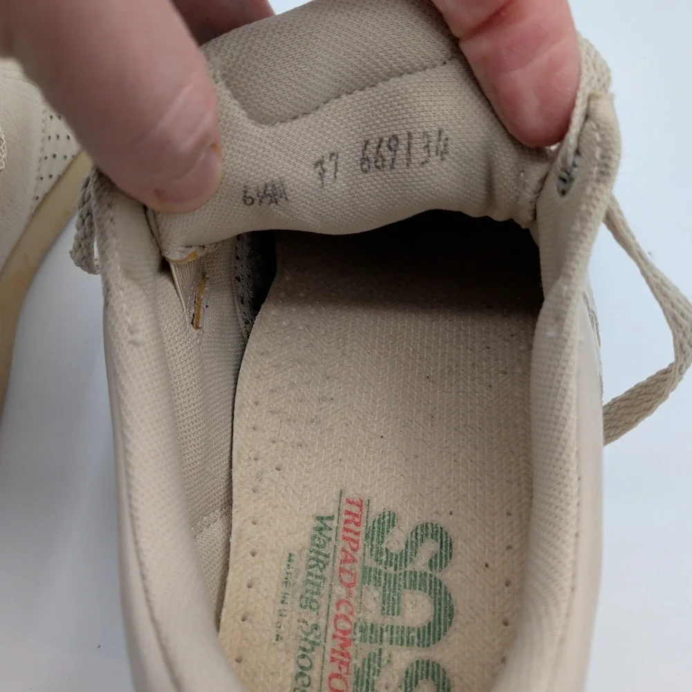 SAS Free Time Womens Walking Shoes 6.5 N Bone Leather Tripad Comfort Made in USA